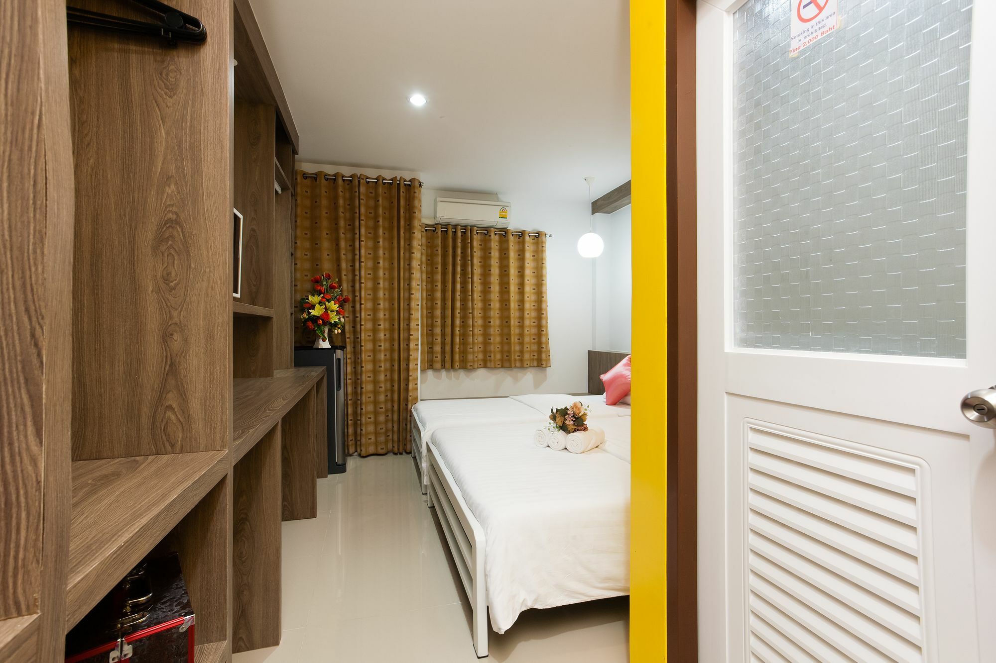 Le Clarita Lejlighedshotel Bangkok Eksteriør billede